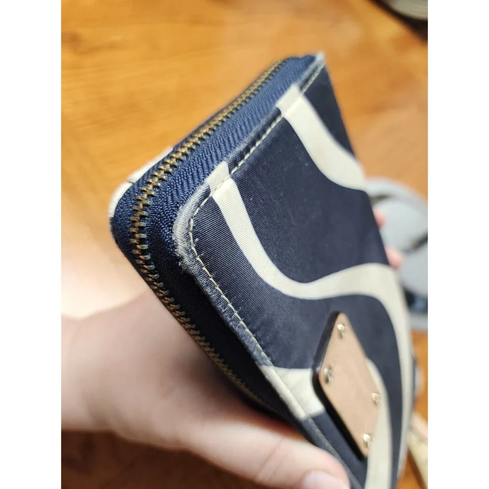 KATE SPADE BLACK WITH WHITE WAVES ZIP AROUND WALLET